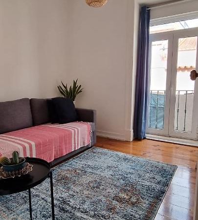 Charming Central Apartment To Rent Lisbona Esterno foto