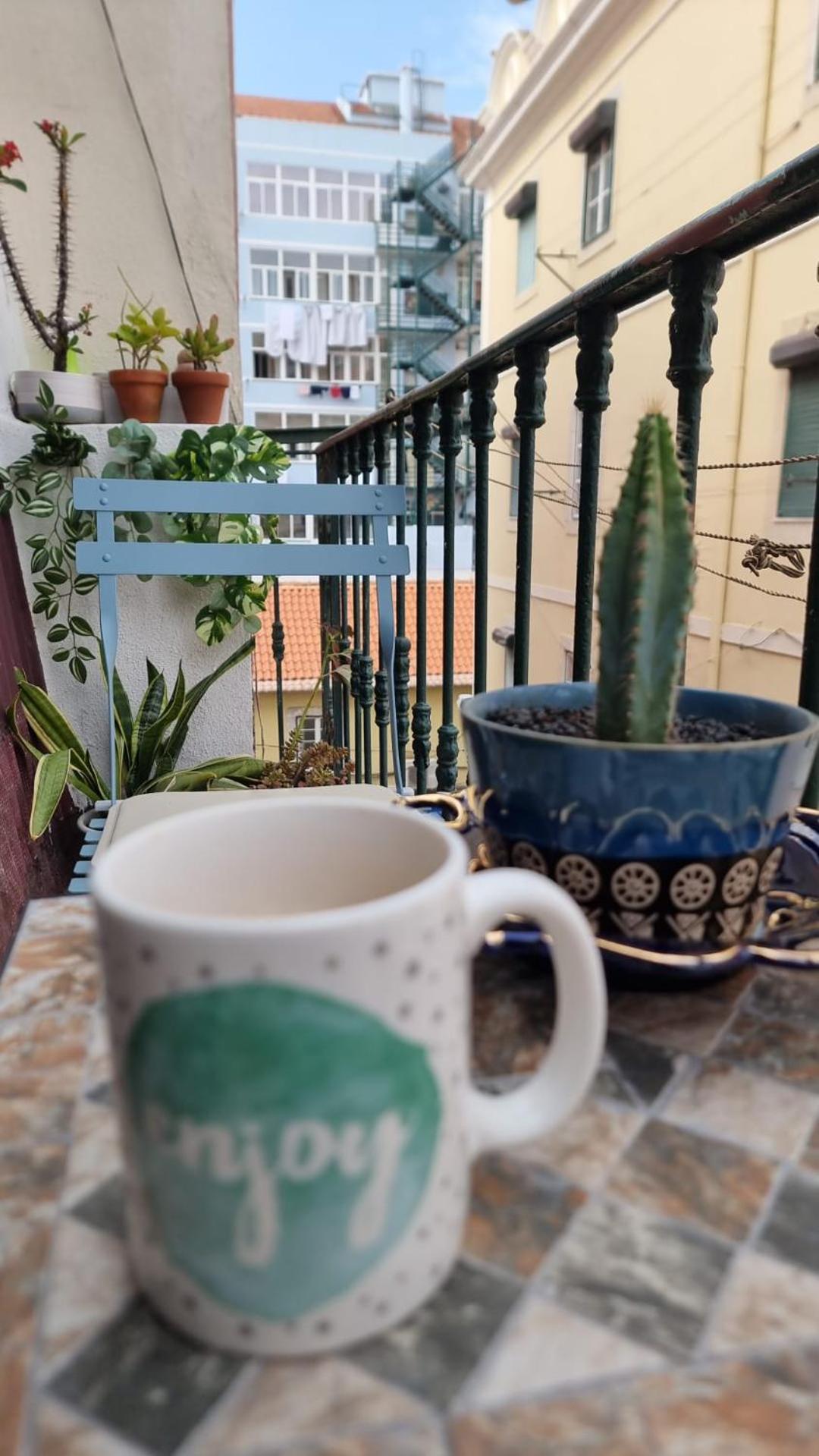 Charming Central Apartment To Rent Lisbona Esterno foto